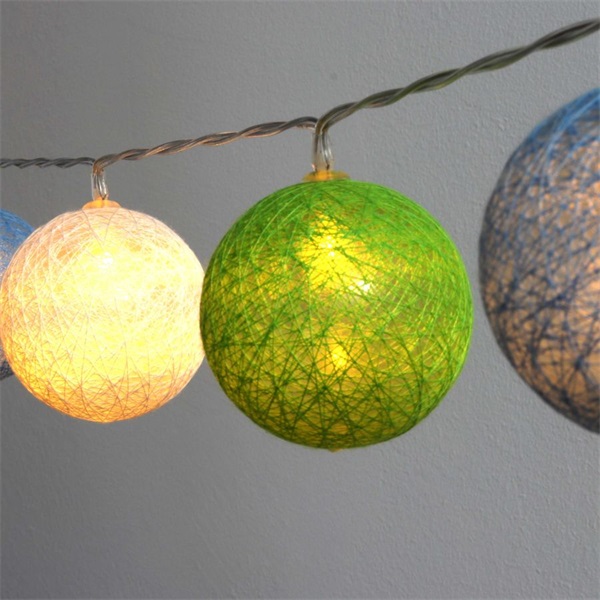 IRIS Gömb alakú 6cm/színes fonott/3m/zöld-kék-fehér/20db LED-es/USB-s fénydekoráció (104-31) IRIS Gömb alakú 6cm/színes fonott/3m/zöld-kék-fehér/20db LED-es/USB-s fénydekoráció (104-31)