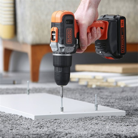 Black and Decker BCD003C1-QW ÜTVEFÚRÓ-CSAVAROZÓ
