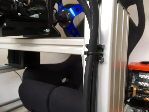 Sim-Lab SLA017 Kábelvezető (10db)