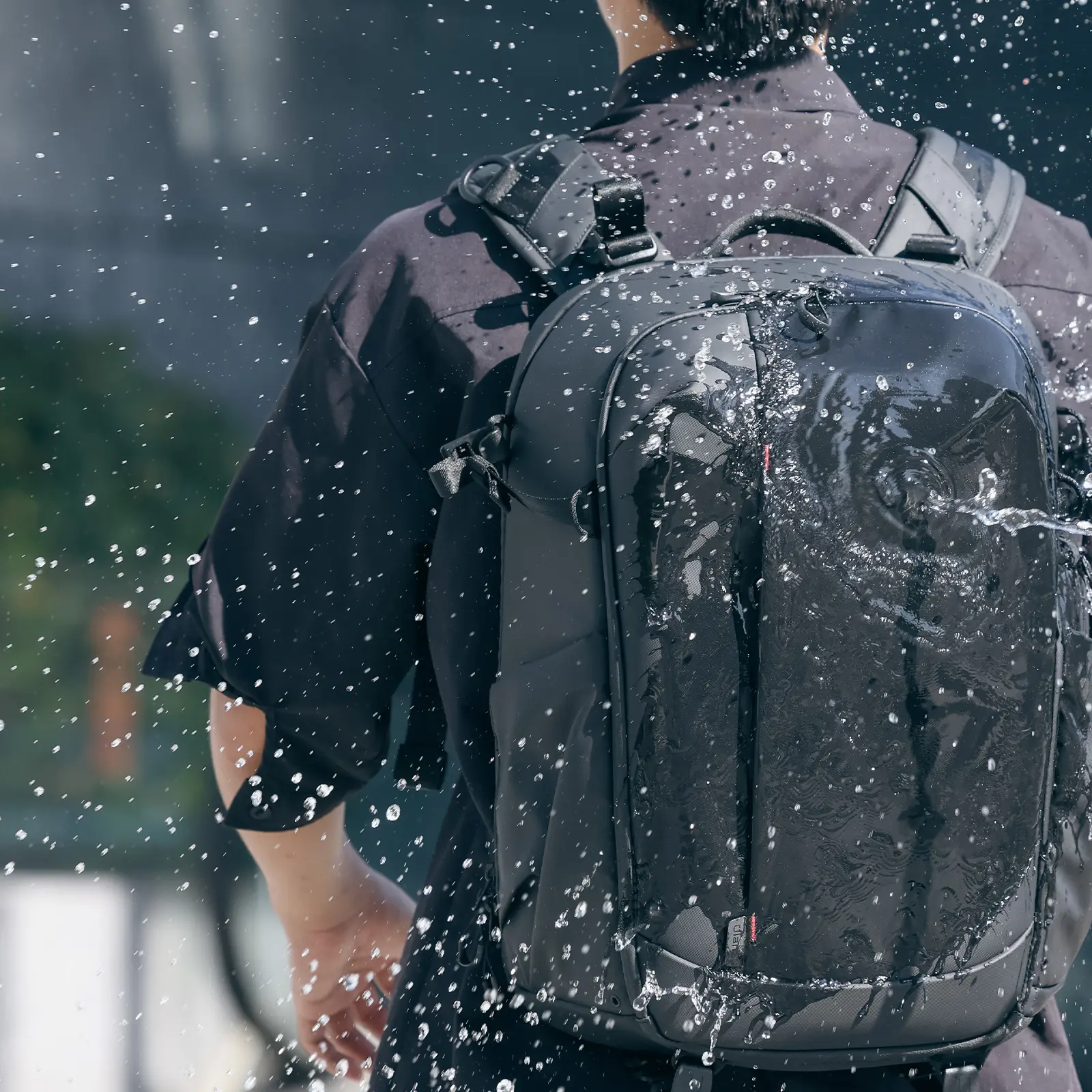 Ulanzi BP09 Traker, hardshell fotós hátizsák, 22L