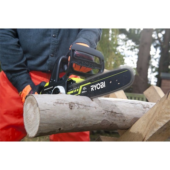 Ryobi OCS1830 18V One Plus™ szénkefe nélküli láncfűrész, akkumulátor és töltő nélkül Ryobi OCS1830 18V One Plus™ szénkefe nélküli láncfűrész, akkumulátor és töltő nélkül