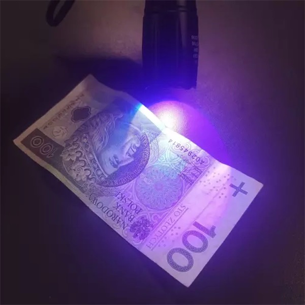 Trizand 2in1 LED/UV zseblámpa