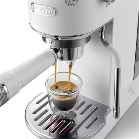 Delonghi EC890.WI  Presszó kávéfőző