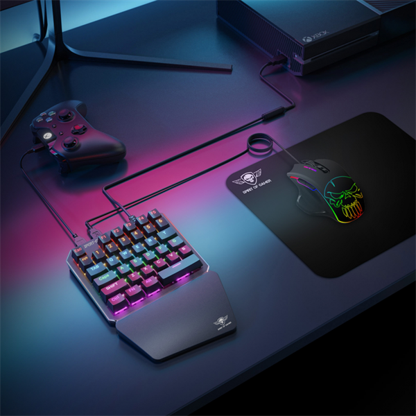 Spirit of Gamer  XPERT GAMEBOARD G700 Mechanikus Billentyűzet/Egér/Egérpad Combo