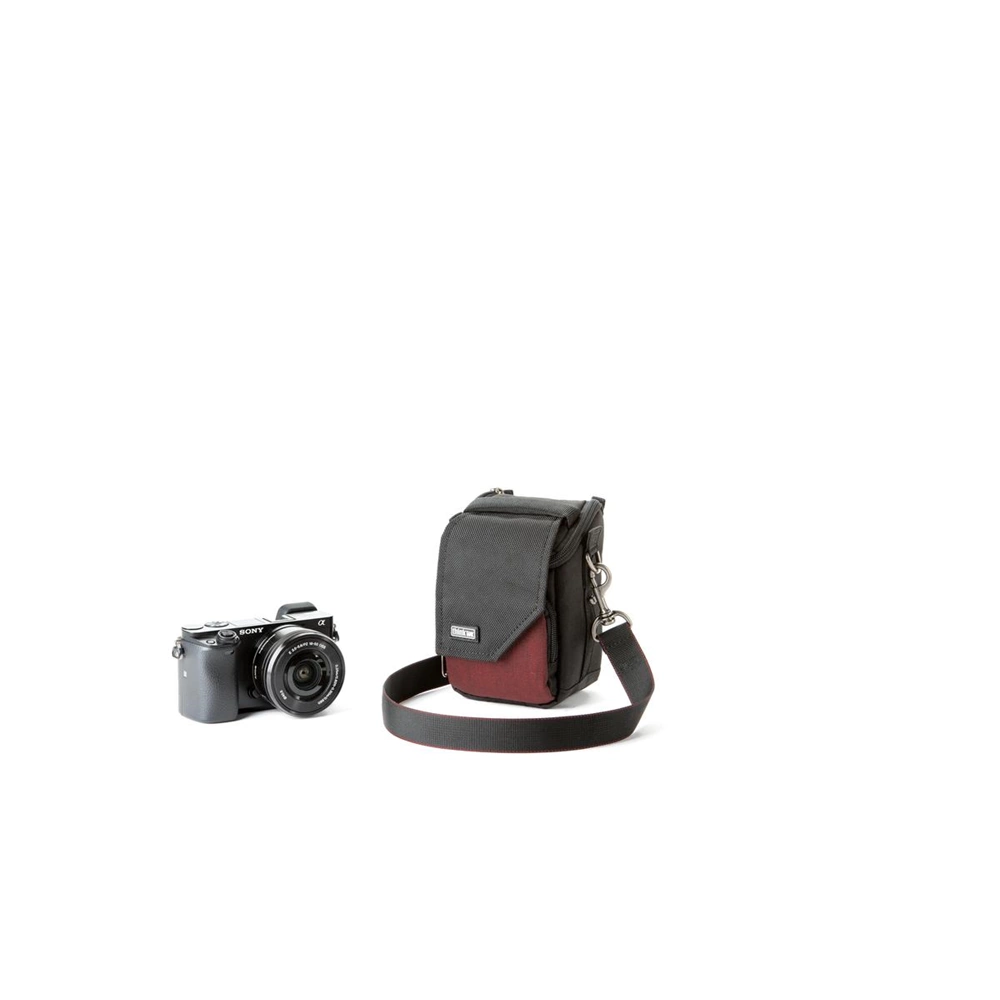 THINK TANK Mirrorless Mover 5  Deep Red