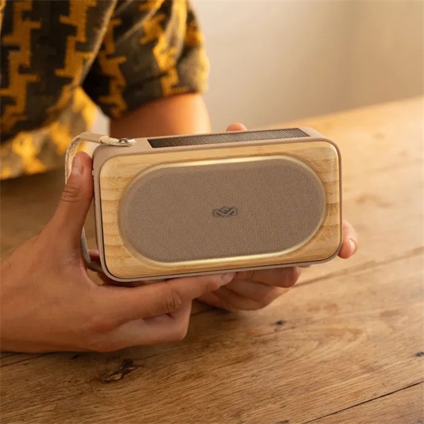 Marley Roots napelemes Bluetooth hangszóró Krém 