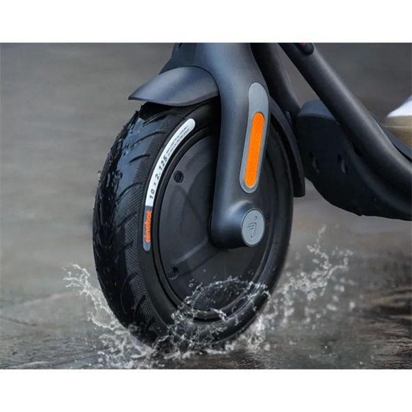 Segway Ninebot eKickScooter D38E elektromos roller fekete-piros (AA.00.0012.06)